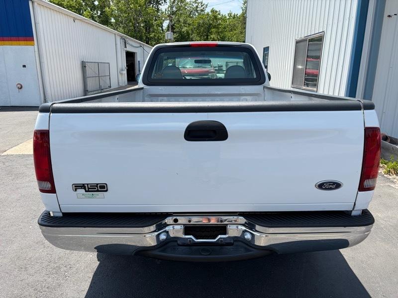 Ford F-150 Regular Cab 2WD 1998