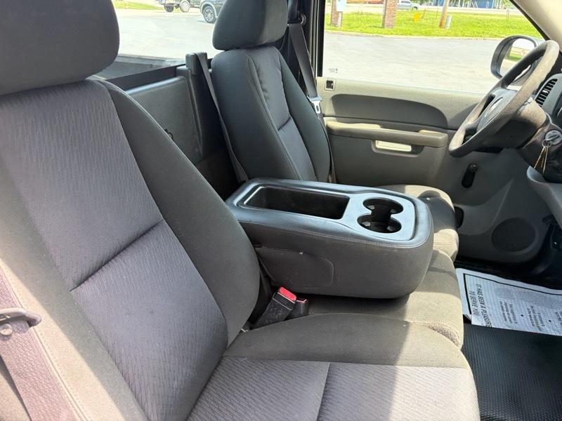 Chevrolet Silverado 1500 LS Long Bed 2WD 2010