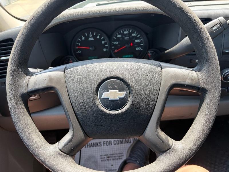 Chevrolet Silverado 1500 LS Long Bed 2WD 2010