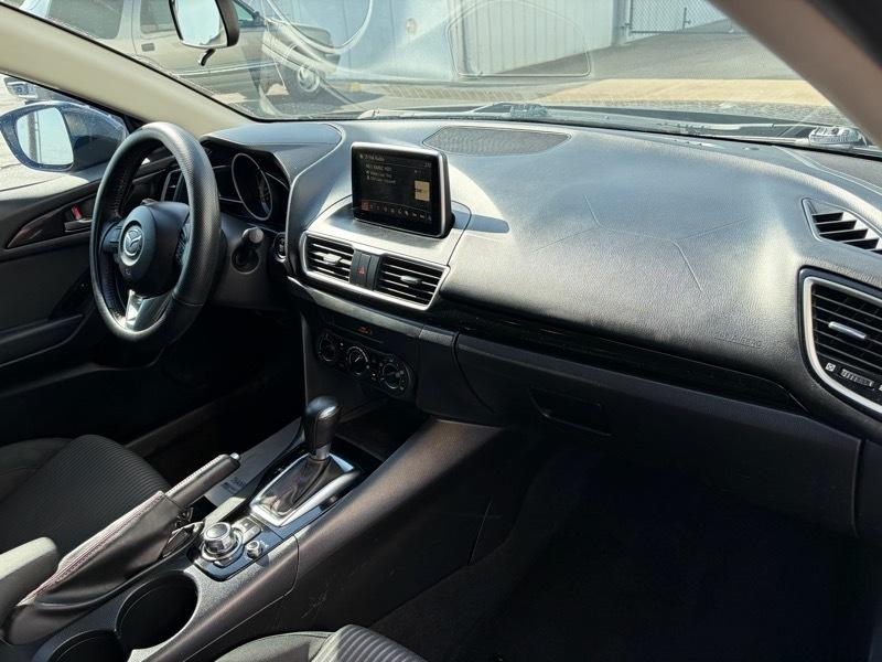 Mazda MAZDA3 i Touring AT 4-Door 2015