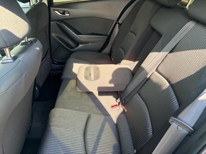 Mazda MAZDA3 i Touring AT 4-Door 2015