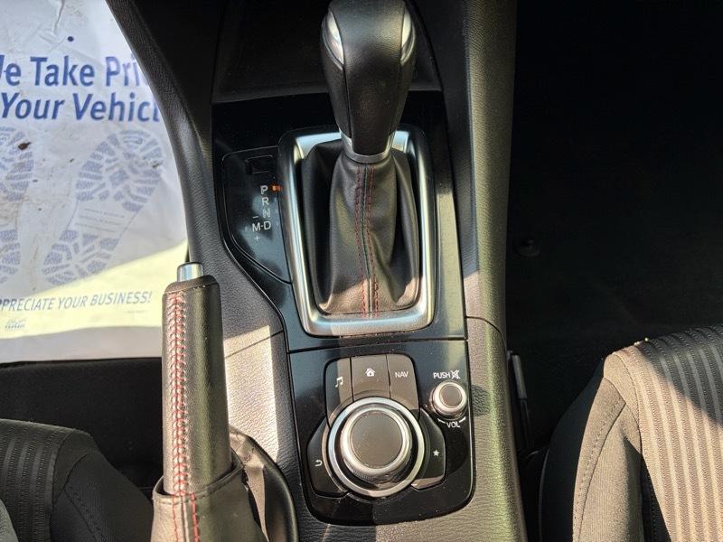 Mazda MAZDA3 i Touring AT 4-Door 2015