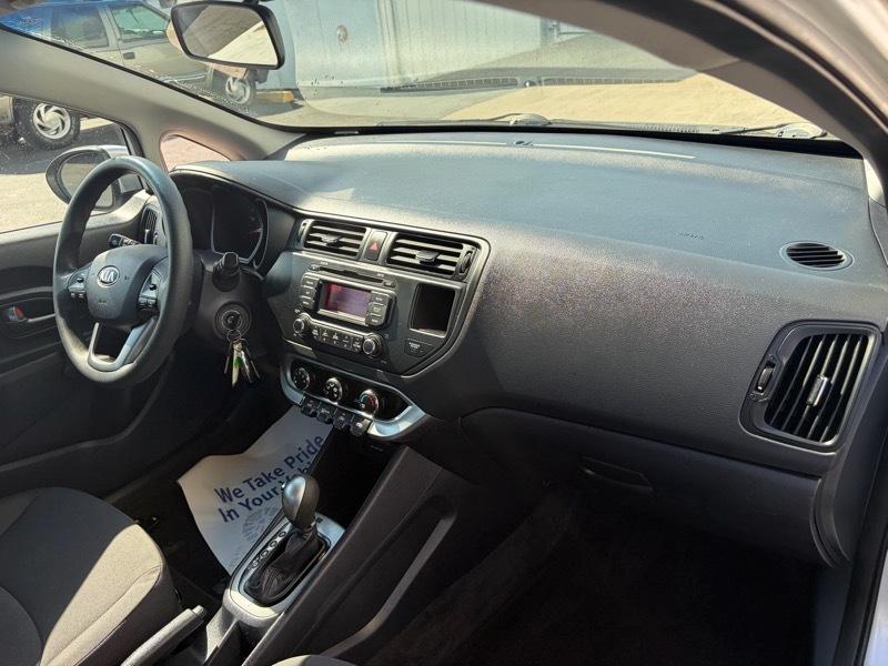 Kia Rio LX 2014