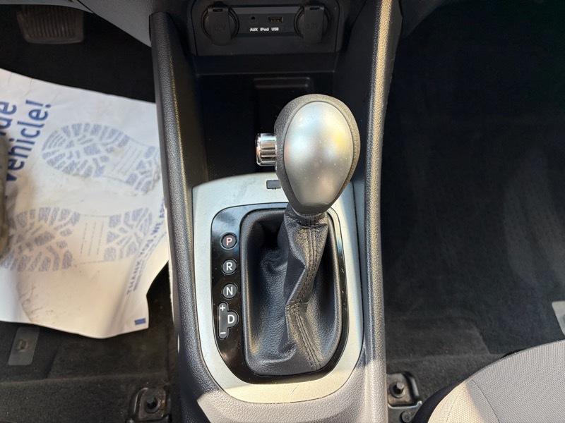 Kia Rio LX 2014