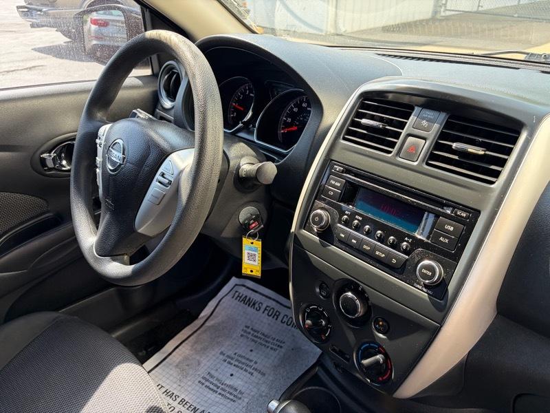 Nissan Versa 1.6 S 5M 2016
