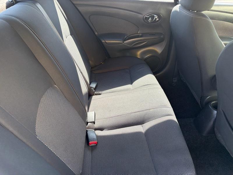 Nissan Versa 1.6 S 5M 2016