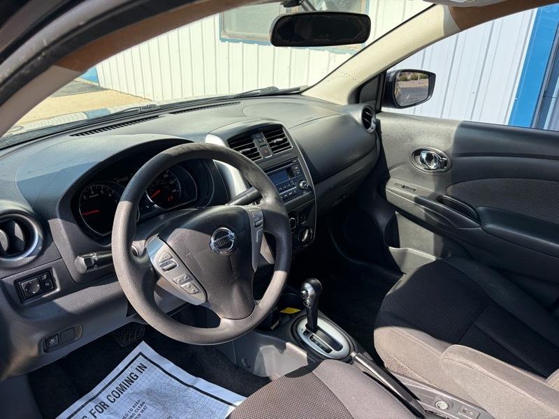 Nissan Versa 1.6 S 5M 2016