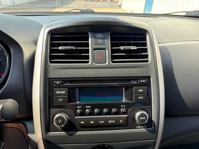 Nissan Versa 1.6 S 5M 2016