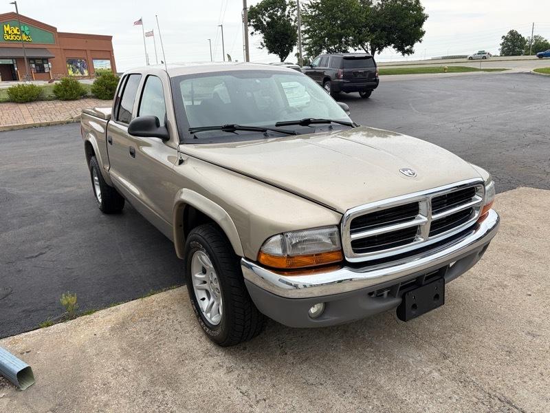 Dodge Dakota SLT Quad Cab 2WD 2004