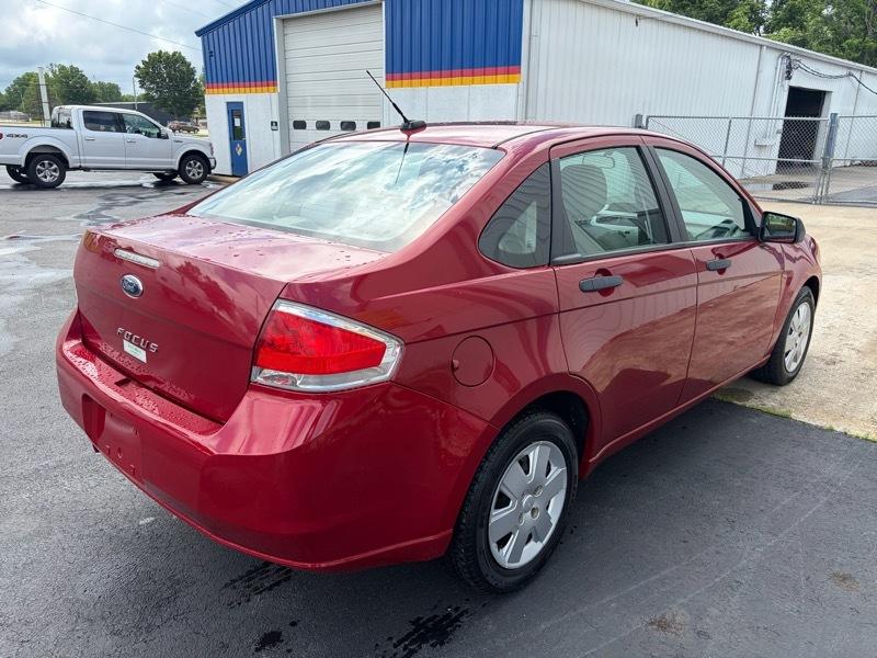 Ford Focus S Sedan 2010