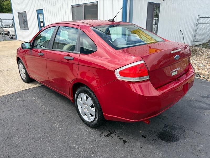 Ford Focus S Sedan 2010