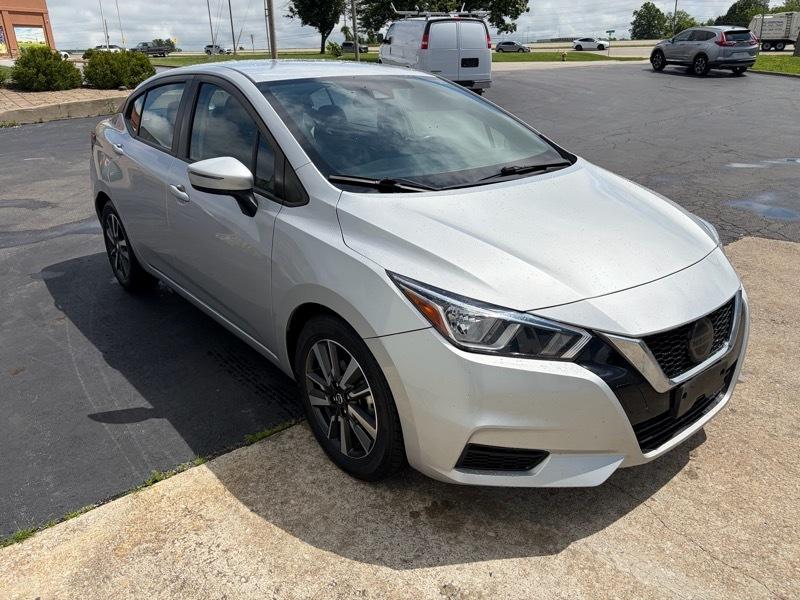 Nissan Versa SV 2021