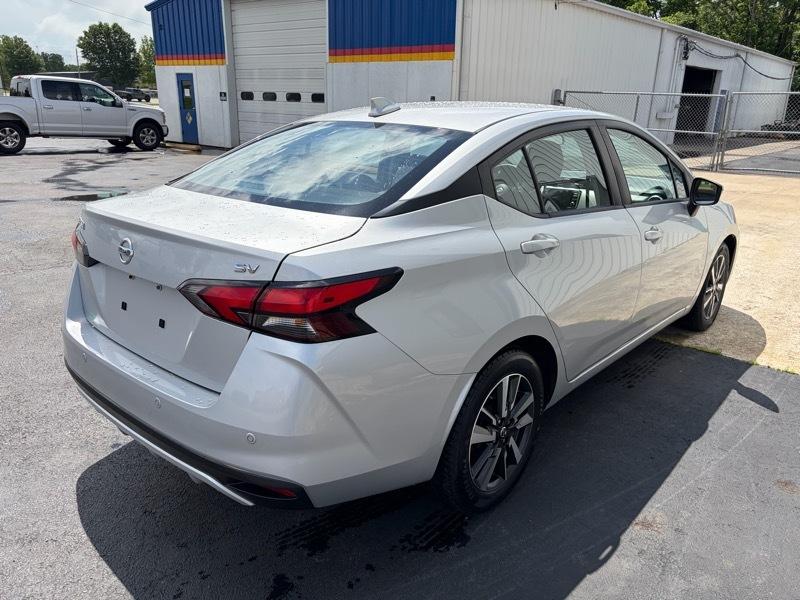 Nissan Versa SV 2021