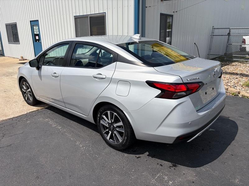 Nissan Versa SV 2021