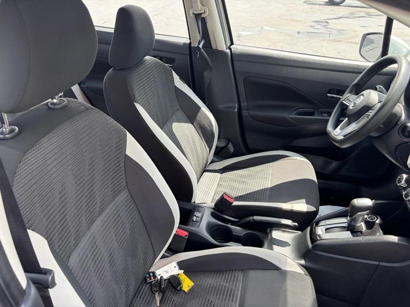 Nissan Versa SV 2021