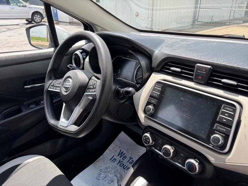 Nissan Versa SV 2021
