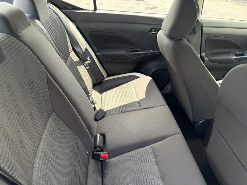 Nissan Versa SV 2021