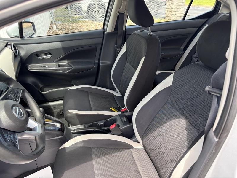 Nissan Versa SV 2021
