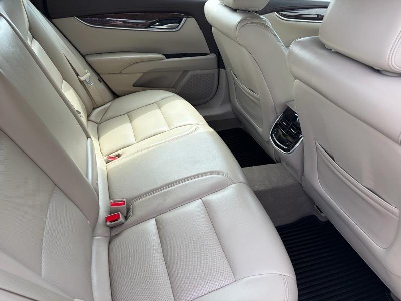 Cadillac XTS Luxury AWD 2016