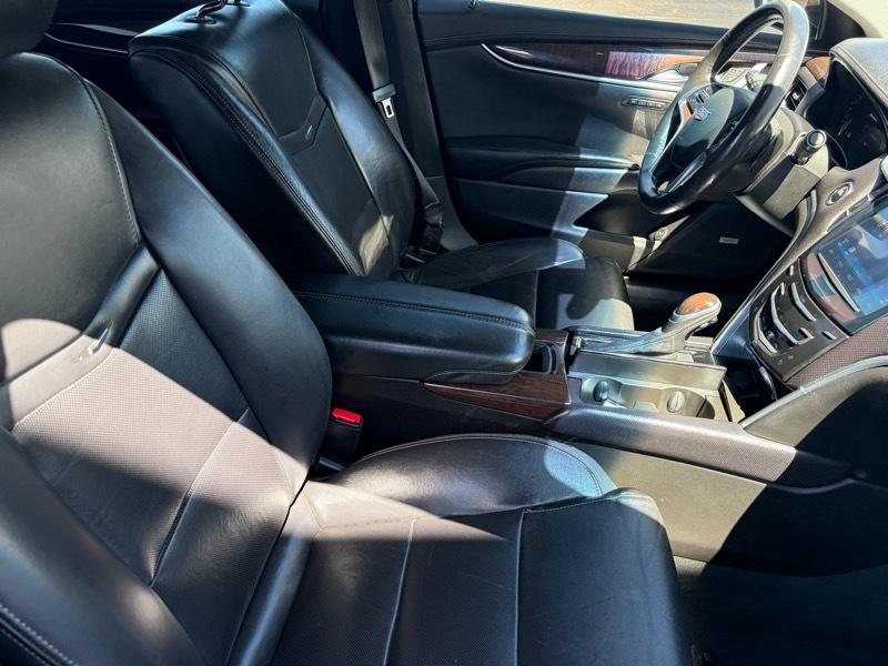 Cadillac XTS Luxury AWD 2016