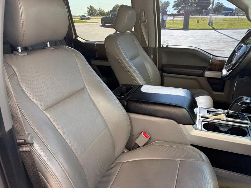 Ford F-150 Lariat SuperCrew 4WD 2016