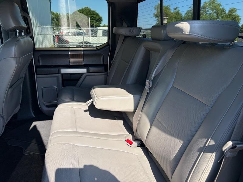 Ford F-150 Lariat SuperCrew 4WD 2016