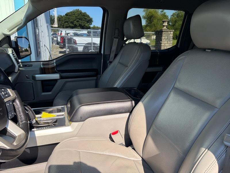 Ford F-150 Lariat SuperCrew 4WD 2016