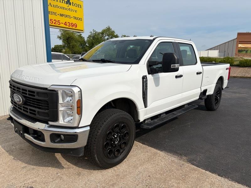 Ford F-250 SD XL Crew Cab 4WD 2024