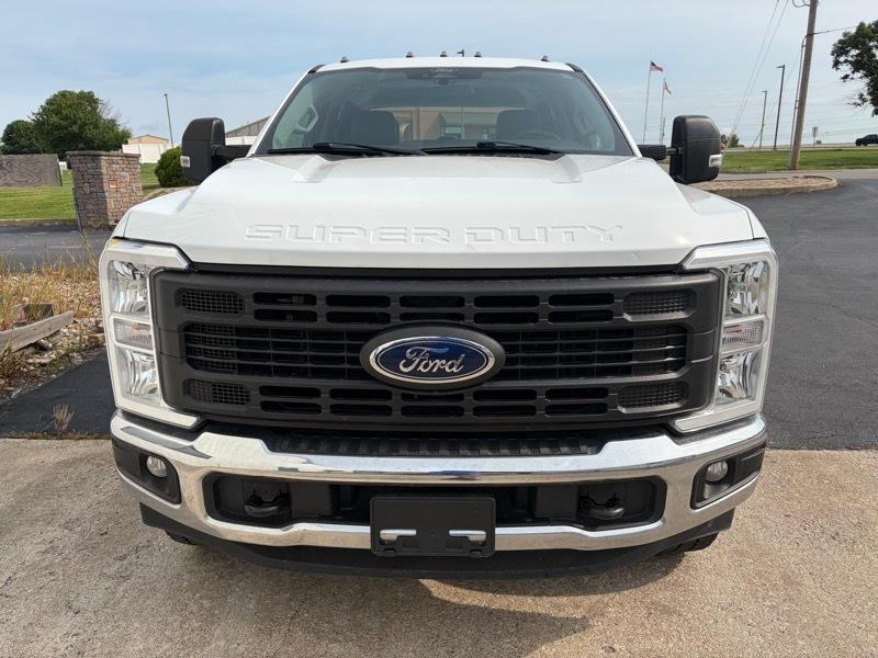 Ford F-250 SD XL Crew Cab 4WD 2024