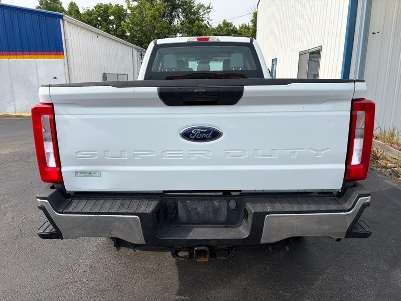 Ford F-250 SD XL Crew Cab 4WD 2024