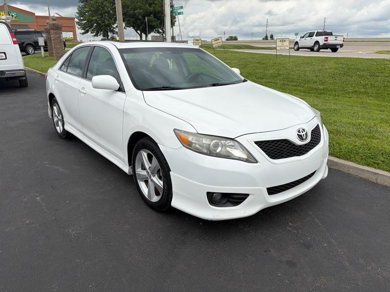 Toyota Camry 4dr Sedan Auto 2011