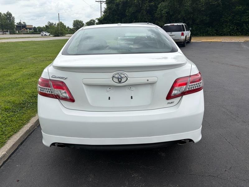 Toyota Camry 4dr Sedan Auto 2011