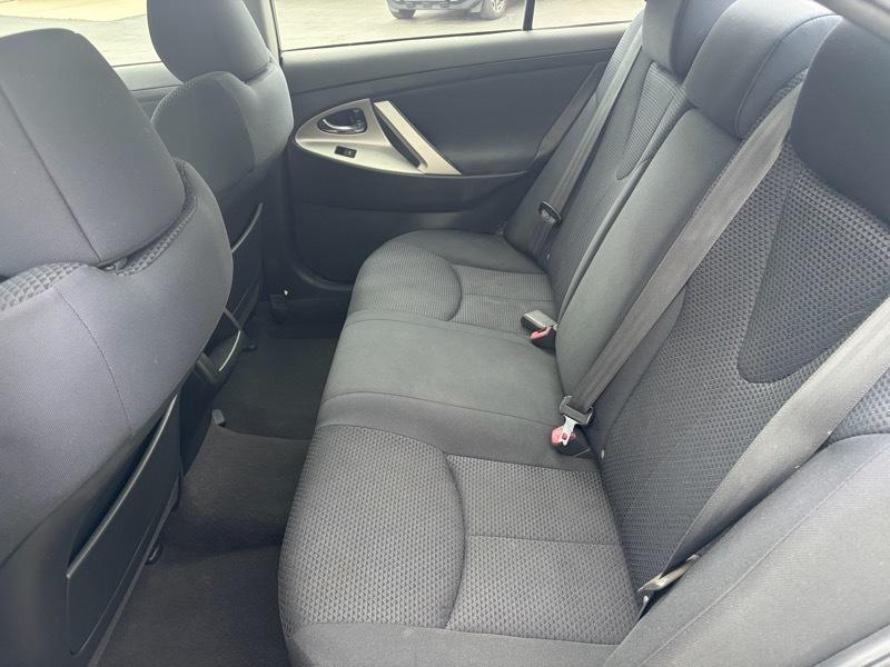 Toyota Camry 4dr Sedan Auto 2011