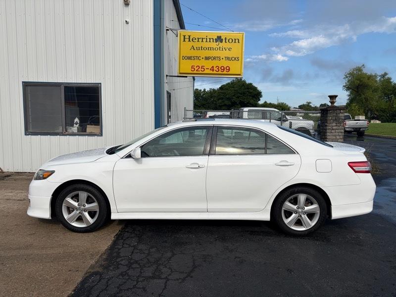 2011 Toyota Camry 4dr Sedan Auto