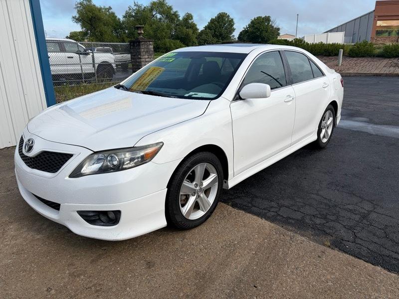 Toyota Camry 4dr Sedan Auto 2011