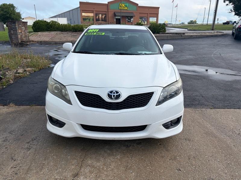 Toyota Camry 4dr Sedan Auto 2011