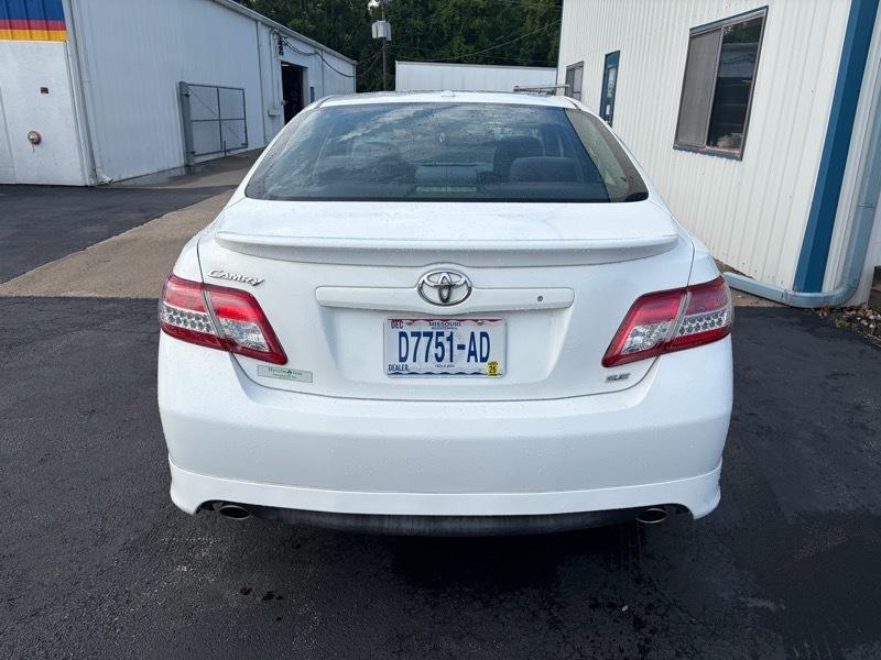 Toyota Camry 4dr Sedan Auto 2011
