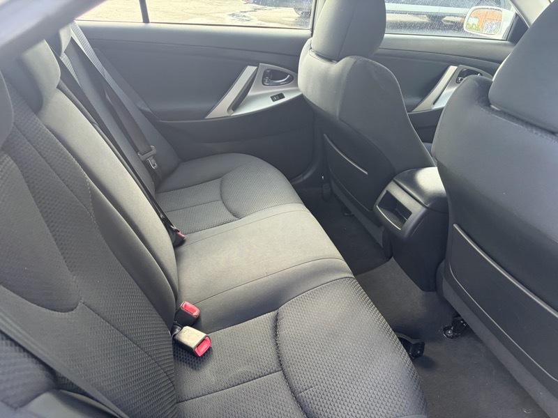 Toyota Camry 4dr Sedan Auto 2011