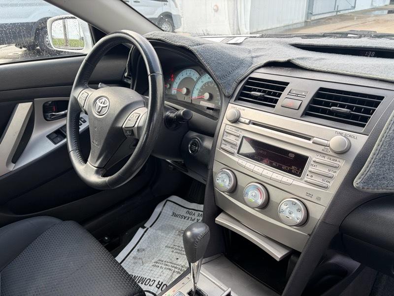 Toyota Camry 4dr Sedan Auto 2011