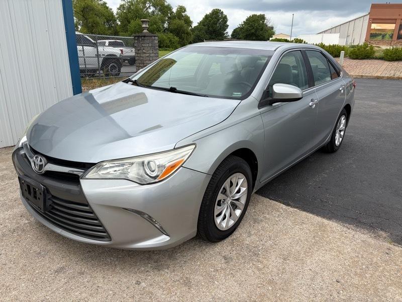 Toyota Camry SE 2015