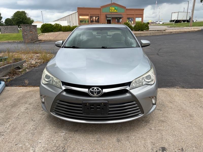 Toyota Camry SE 2015