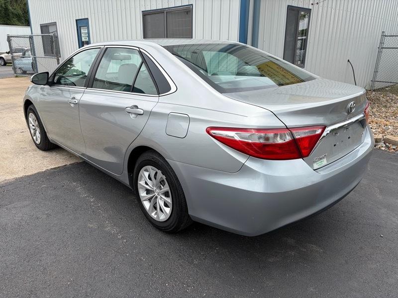 Toyota Camry SE 2015
