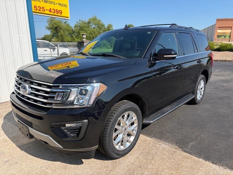 Ford Expedition XLT 4WD 2021