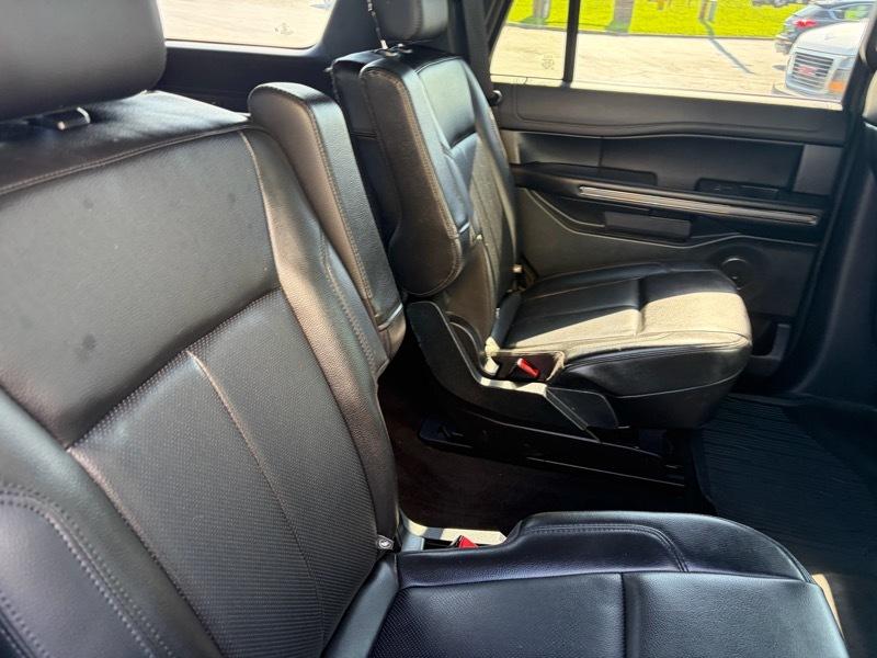 Ford Expedition XLT 4WD 2021