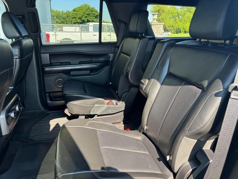 Ford Expedition XLT 4WD 2021