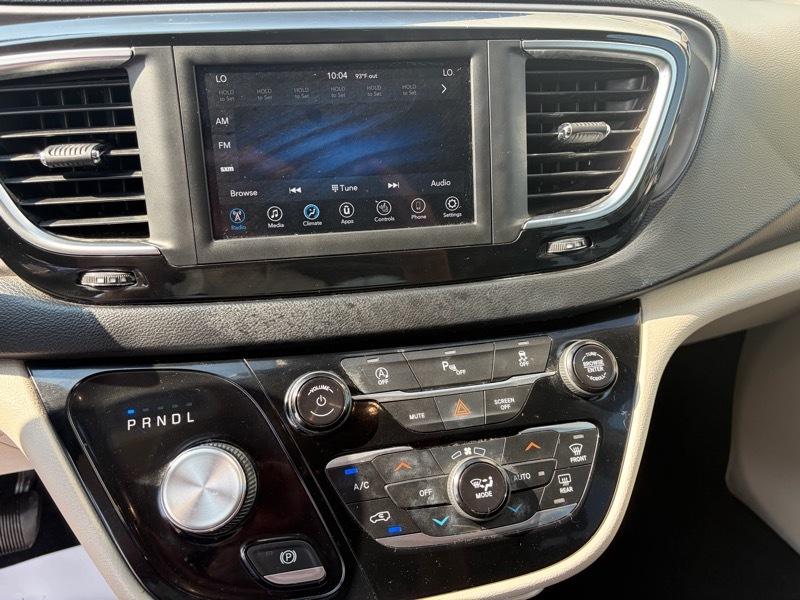Chrysler Pacifica Touring Plus 2020