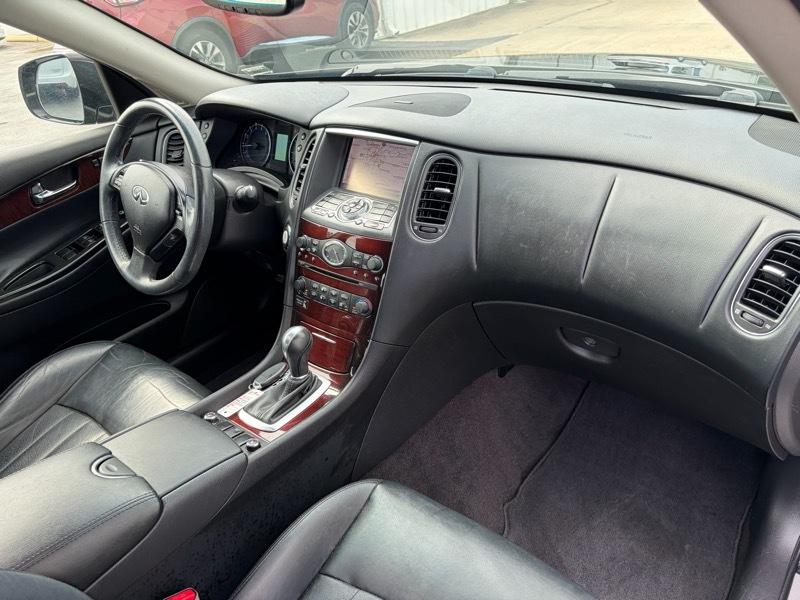 Infiniti QX50 Base AWD 2016