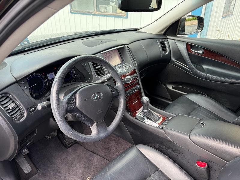 Infiniti QX50 Base AWD 2016