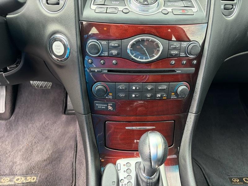 Infiniti QX50 Base AWD 2016