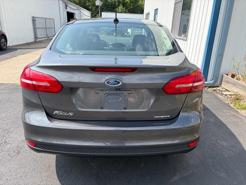 Ford Focus S Sedan 2016